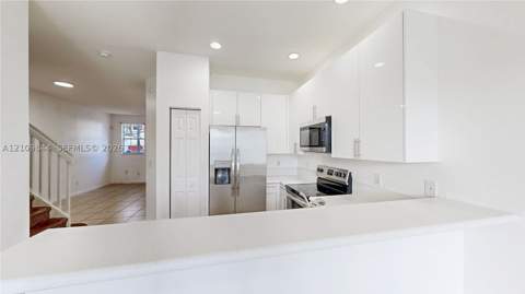 531 NE 21st Ave, Homestead FL - photo 14 of 77