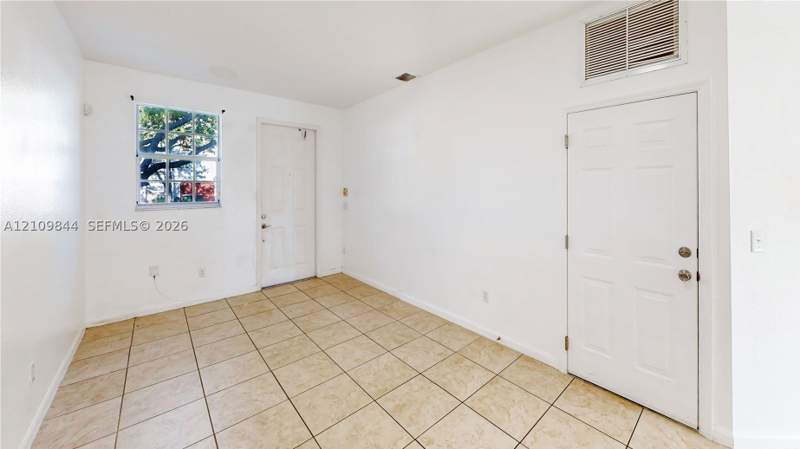 4 bedroom Townhouse at 531 NE 21st Ave, Portofino Villas West, Homestead — photo 5