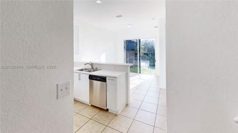531 NE 21st Ave, Homestead FL - photo 8 of 77