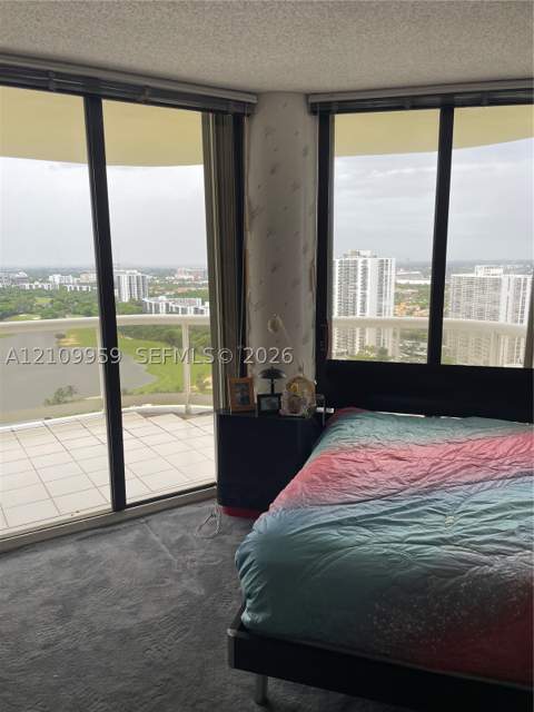 20191 E Country Club Dr 2601, Aventura FL - photo 11 of 16