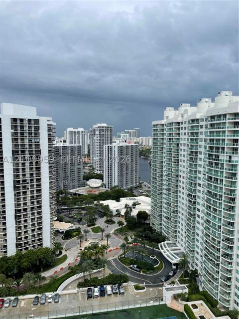 20191 E Country Club Dr 2601, Aventura FL - photo 6 of 16