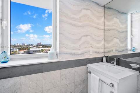 540 West Ave 911, Miami Beach FL - photo 11 of 23