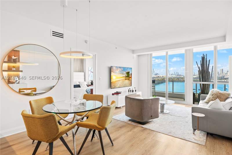 2 bedroom Condominium at 540 West Ave 911, The Bentley Bay Condo, Miami Beach — photo 3