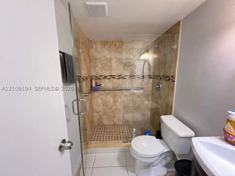 17530 NW 68th Ave C2007, Hialeah FL - photo 12 of 15
