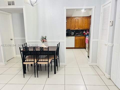 17530 NW 68th Ave C2007, Hialeah FL - photo 9 of 15