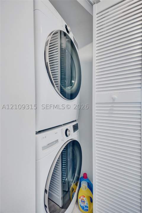 121 NE 34th St 2809, Miami FL - photo 14 of 26