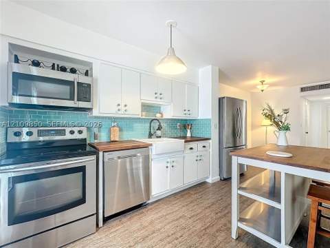 7133 Bay Dr 705, Miami Beach FL - photo 18 of 38