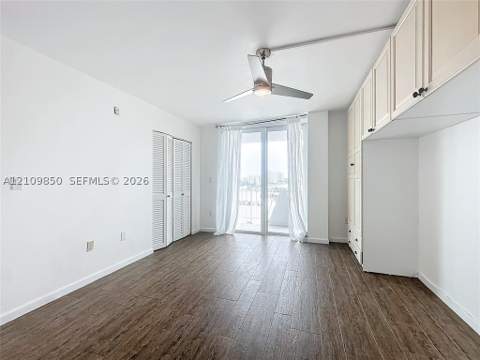 7133 Bay Dr 705, Miami Beach FL - photo 6 of 38