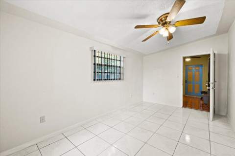 18921 NW 24th Avenue, Miami Gardens FL - photo 15 of 36