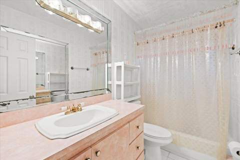 18921 NW 24th Avenue, Miami Gardens FL - photo 23 of 36