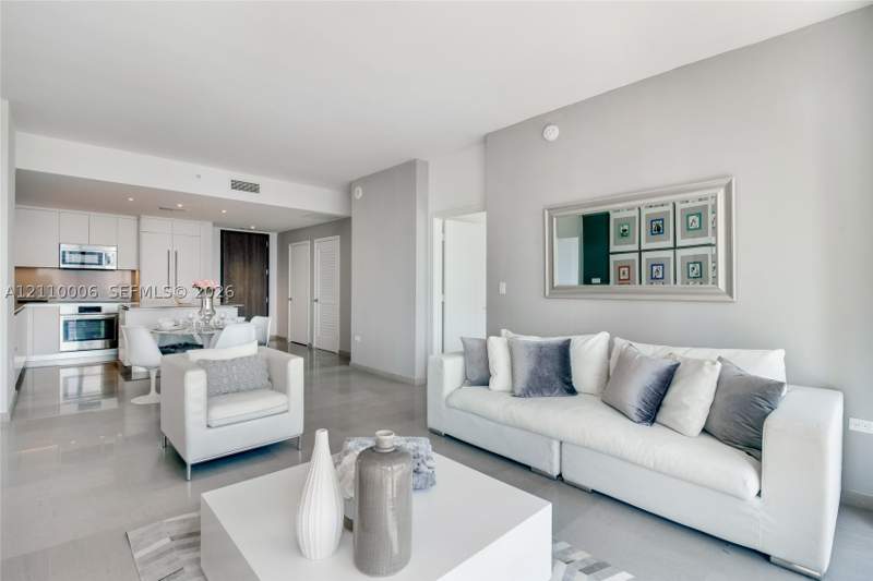 2 bedroom Condominium at 88 SW 7th St 2505, Rise Condo, Miami — photo 5