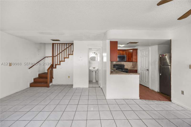 2 bedroom Condominium at 13946 NE 4th Ave C B 13946, North Garden Villas Inc C, Miami — photo 3