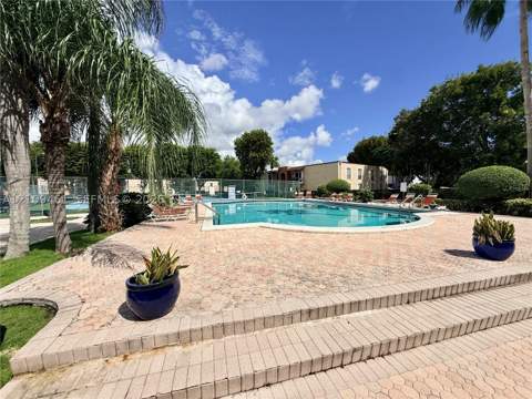 10776 N Kendall Dr F11, Miami FL - photo 18 of 22