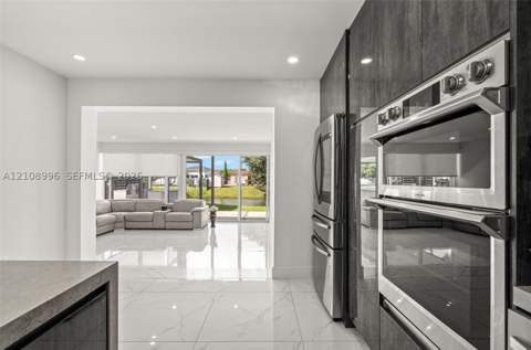 4252 SW 131st Ave, Miami FL - photo 8 of 44