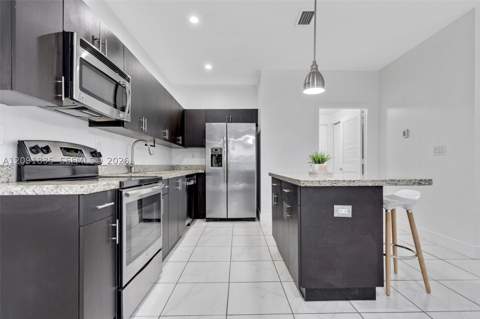 22409 SW 102nd Ave, Miami FL - photo 11 of 47