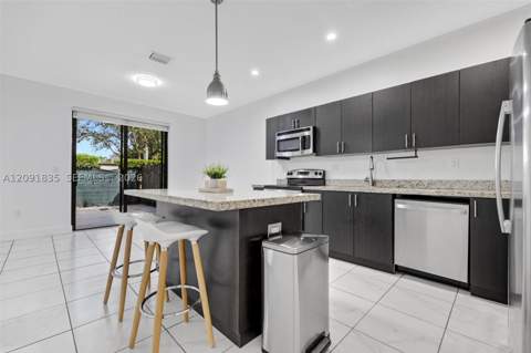 22409 SW 102nd Ave, Miami FL - photo 13 of 47