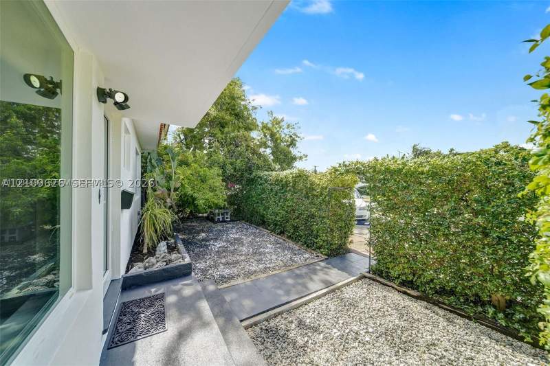 3 bedroom SingleFamilyResidence at 821 84th St, Biscayne Bch Sub, Miami Beach — photo 3