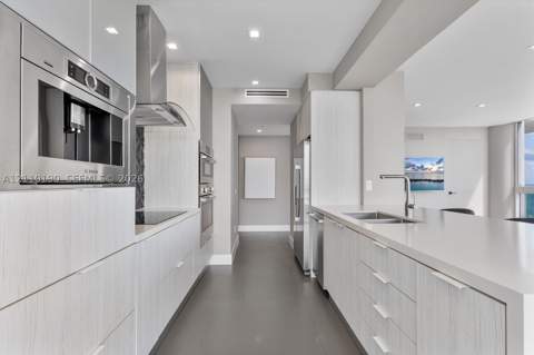 6365 Collins Ave 4307, Miami Beach FL - photo 13 of 43
