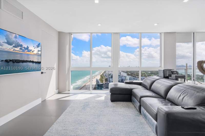 2 bedroom Condominium at 6365 Collins Ave 4307, Akoya Condo, Miami Beach — photo 3