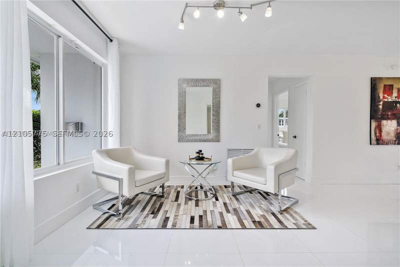 4 bedroom SingleFamilyResidence at 21230 NE 24th Ct, Sunswept Isle, Miami — photo 4