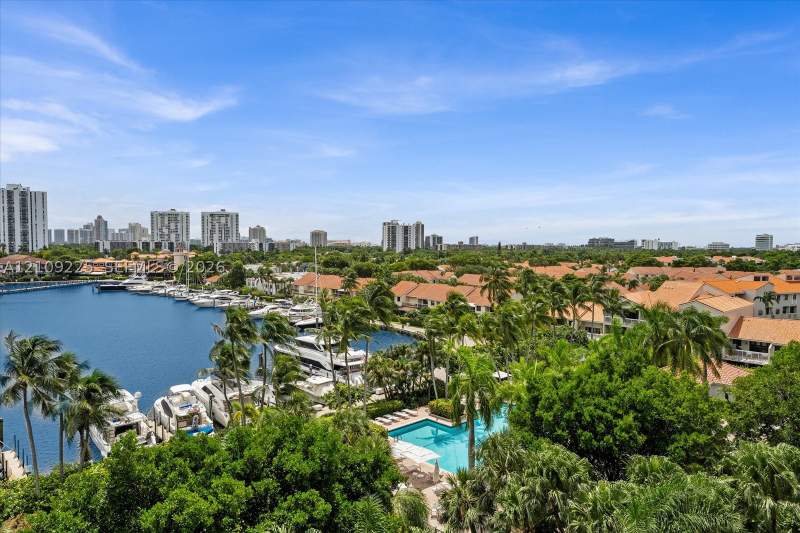 2 bedroom Condominium at 3610 Yacht Club Dr 805, Portsview @ The Waterways, Aventura — photo 2