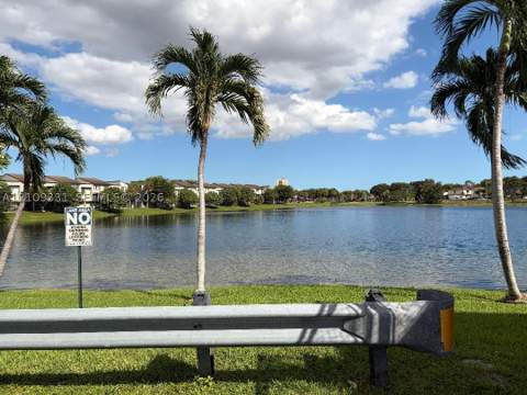 10231 Fontainebleau Blvd 106, Miami FL - photo 12 of 12