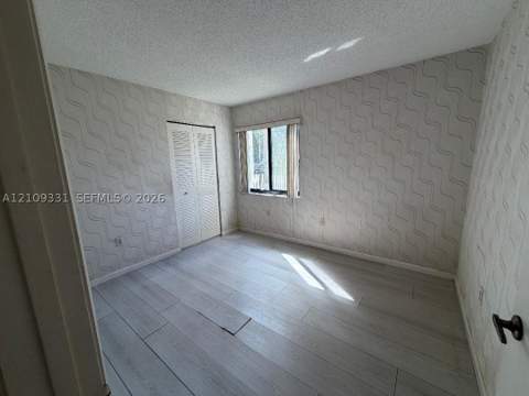 10231 Fontainebleau Blvd 106, Miami FL - photo 8 of 12