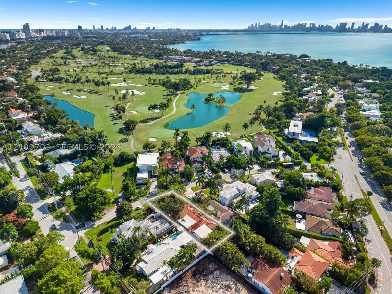 5 bedroom SingleFamilyResidence at 421 W 62nd St, Beach View Addn, Miami Beach — photo 2