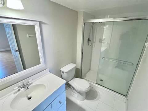 3625 N Country Club Drive 210, Aventura FL - photo 18 of 38