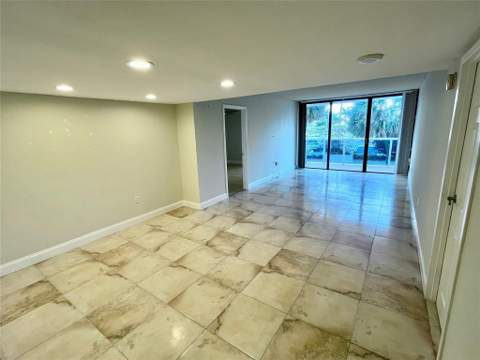 3625 N Country Club Drive 210, Aventura FL - photo 7 of 38