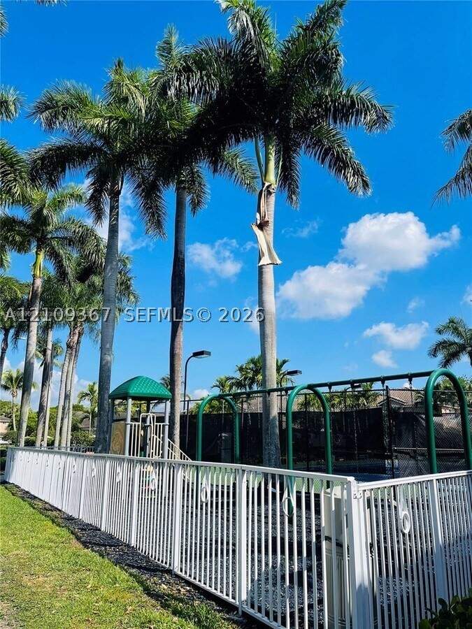 2 bedroom Condominium at 5610 NW 114th Pl 212, Las Brisas At Doral Condo, Doral — photo 2