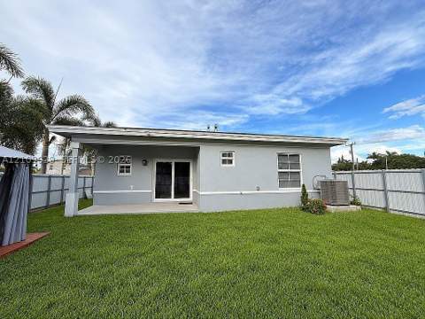 22066 Miami Ave, Miami FL - photo 7 of 12