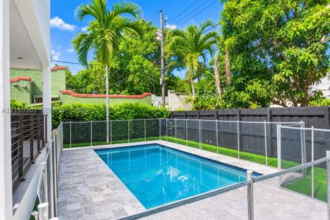 1509 SW 15th St, Miami FL - photo 8 of 38