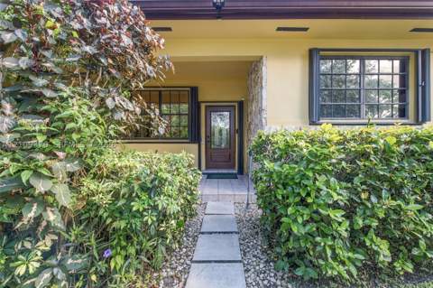 6445 SW 99th Ave, Miami FL - photo 7 of 46