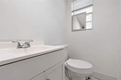 1241 14th St 5, Miami Beach FL - photo 10 of 31