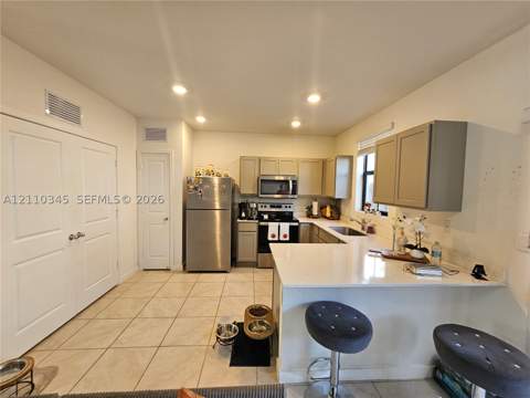 465 NE 12th St, Florida City FL - photo 10 of 36