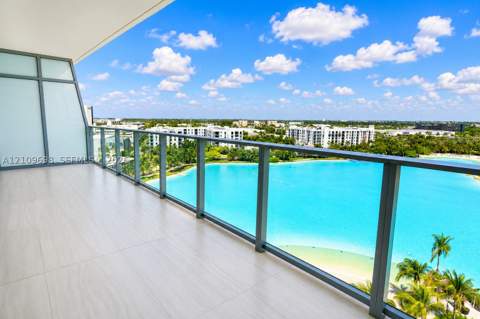 2411 Laguna Circle 810, North Miami FL - photo 12 of 82