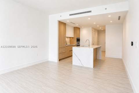 2411 Laguna Circle 810, North Miami FL - photo 18 of 82
