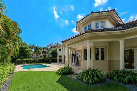 673 Destacada Cir, Coral Gables FL - photo 10 of 15