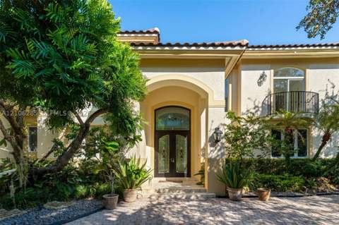 673 Destacada Cir, Coral Gables FL - photo 14 of 15