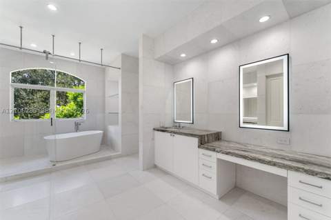 673 Destacada Cir, Coral Gables FL - photo 8 of 15