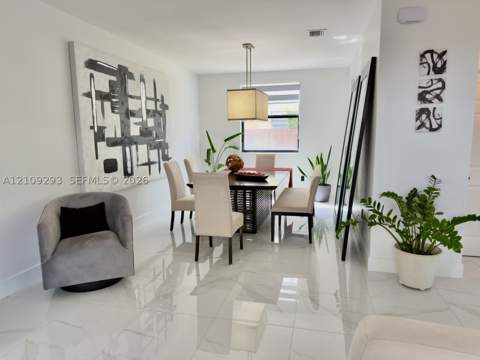 8880 NW 115th Ct, Doral FL - photo 10 of 31