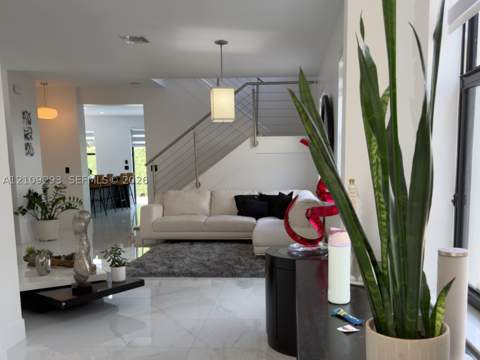 8880 NW 115th Ct, Doral FL - photo 12 of 31