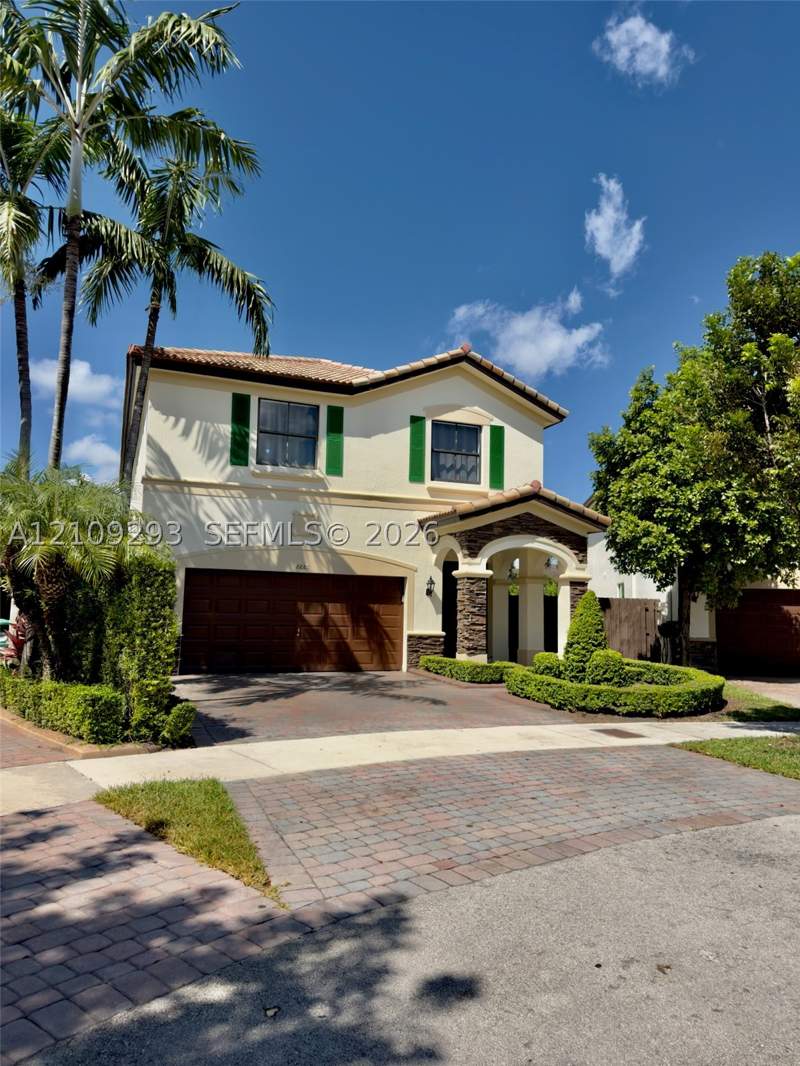 5 bedroom SingleFamilyResidence at 8880 NW 115th Ct, St Moritz Estates, Doral — photo 2