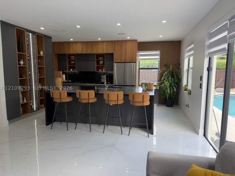 5 bedroom SingleFamilyResidence at 8880 NW 115th Ct, St Moritz Estates, Doral — photo 3