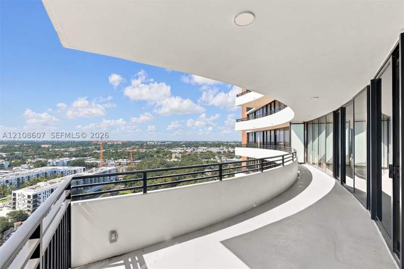 3 bedroom Condominium at 720 NE 69th St 21S, Palm Bay Towers Condo, Miami — photo 5