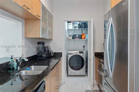 31 SE 5th St 3516, Miami FL - photo 12 of 47