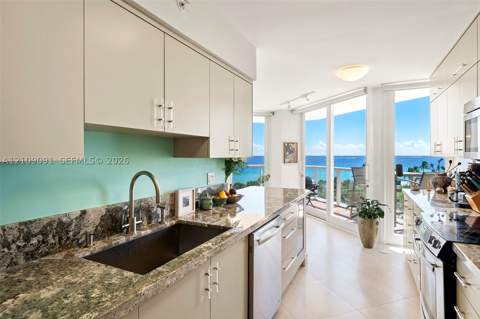 7330 Ocean Ter 7-A/7-B, Miami Beach FL - photo 9 of 27