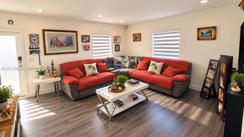 2 bedroom SingleFamilyResidence at 1971 NW 36th Ave, Grapeland Heights Sec 2, Miami — photo 4