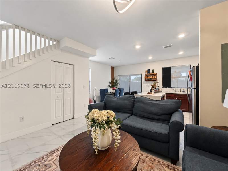 3 bedroom SingleFamilyResidence at 11399 SW 248th Ter, Coco Palm Villas, Homestead — photo 4